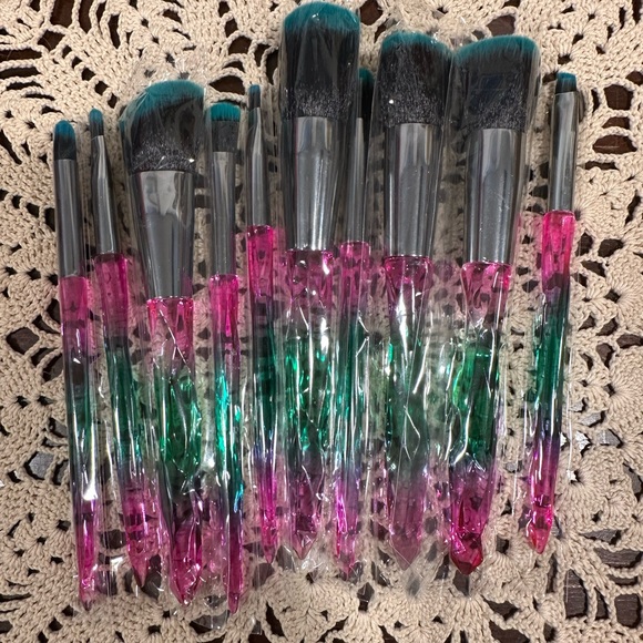 Other - New makeup brushes